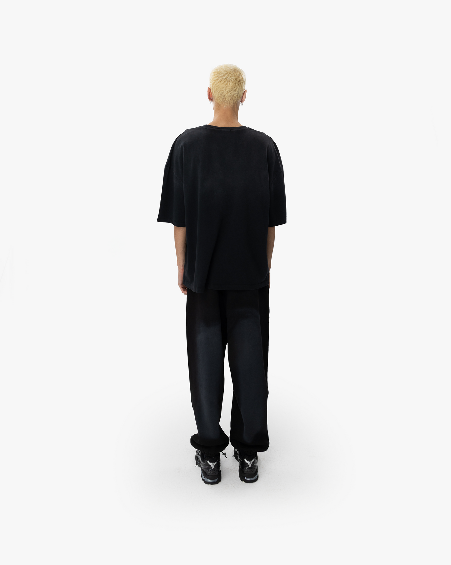 PERFORMANCE SWEATPANTS - FADED BLACK