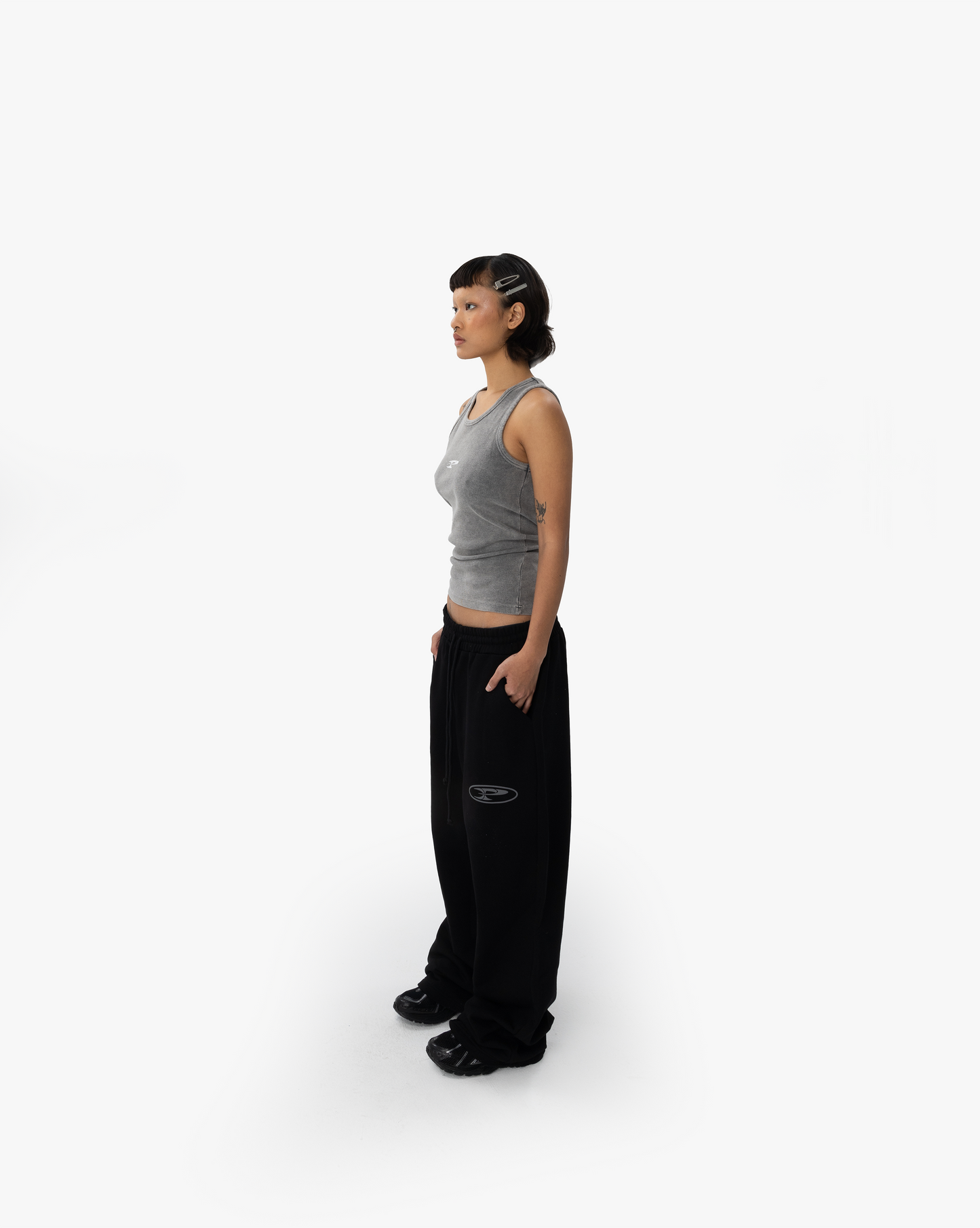 PERFORMANCE SWEATPANTS - FADED BLACK