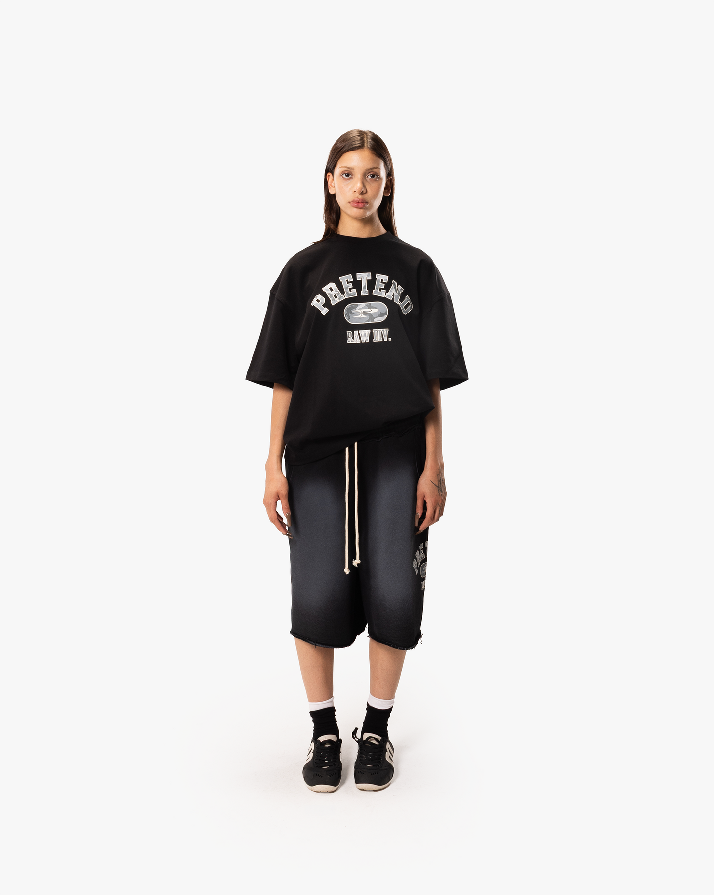 DIV. CAMO SHORTS - FADED BLACK