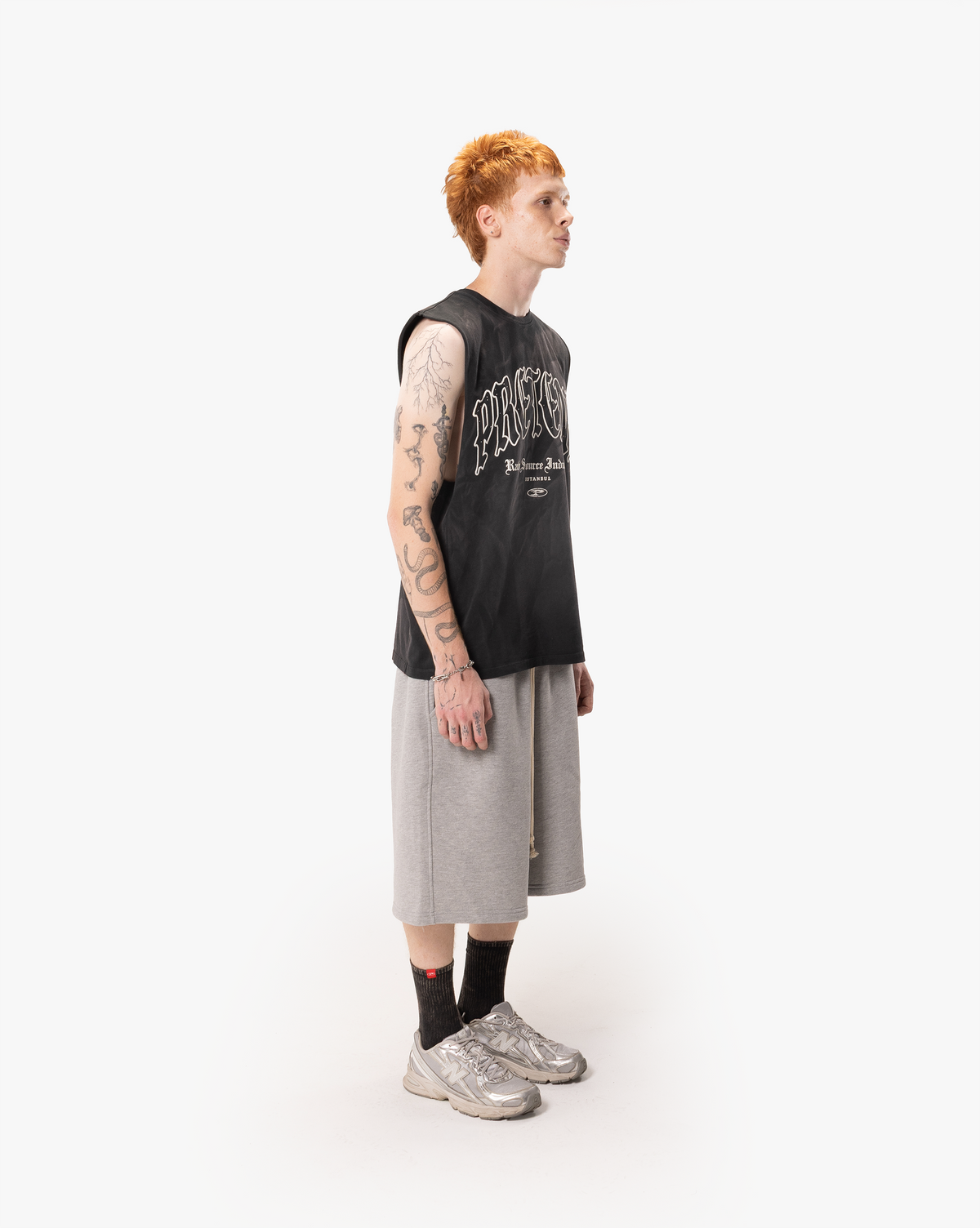 PRETEND GOTH SLEEVELESS - SMOKED BLACK