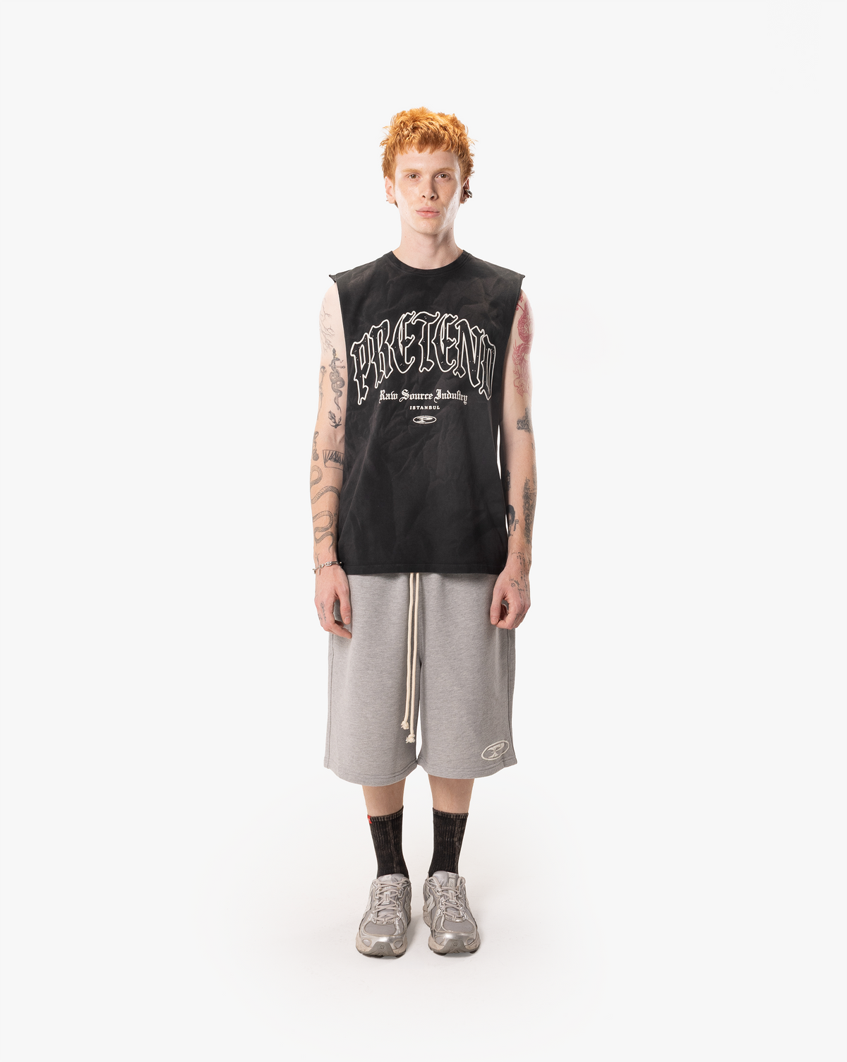 PRETEND GOTH SLEEVELESS - SMOKED BLACK