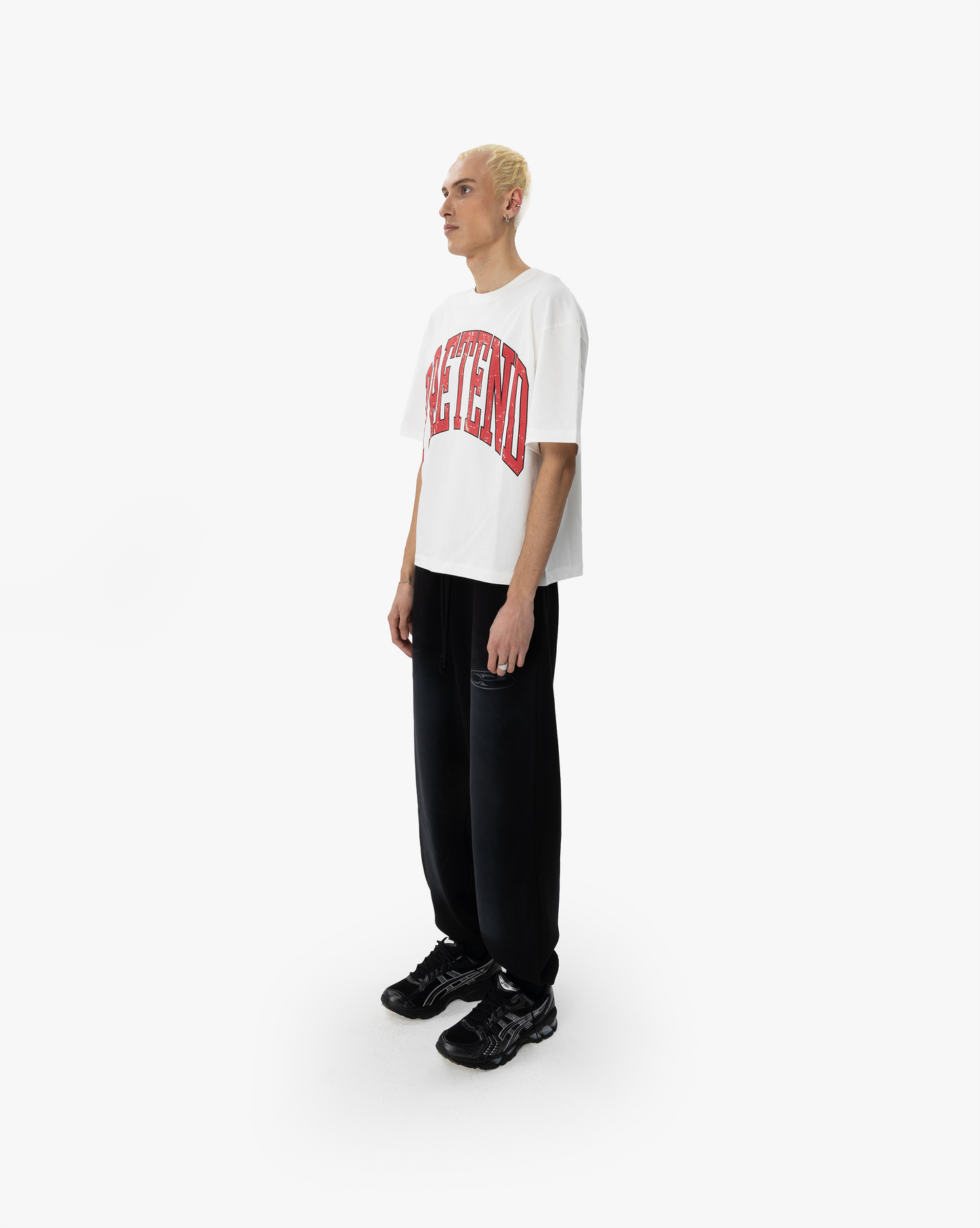 PRETEND COLLEGE TEE - WHITE