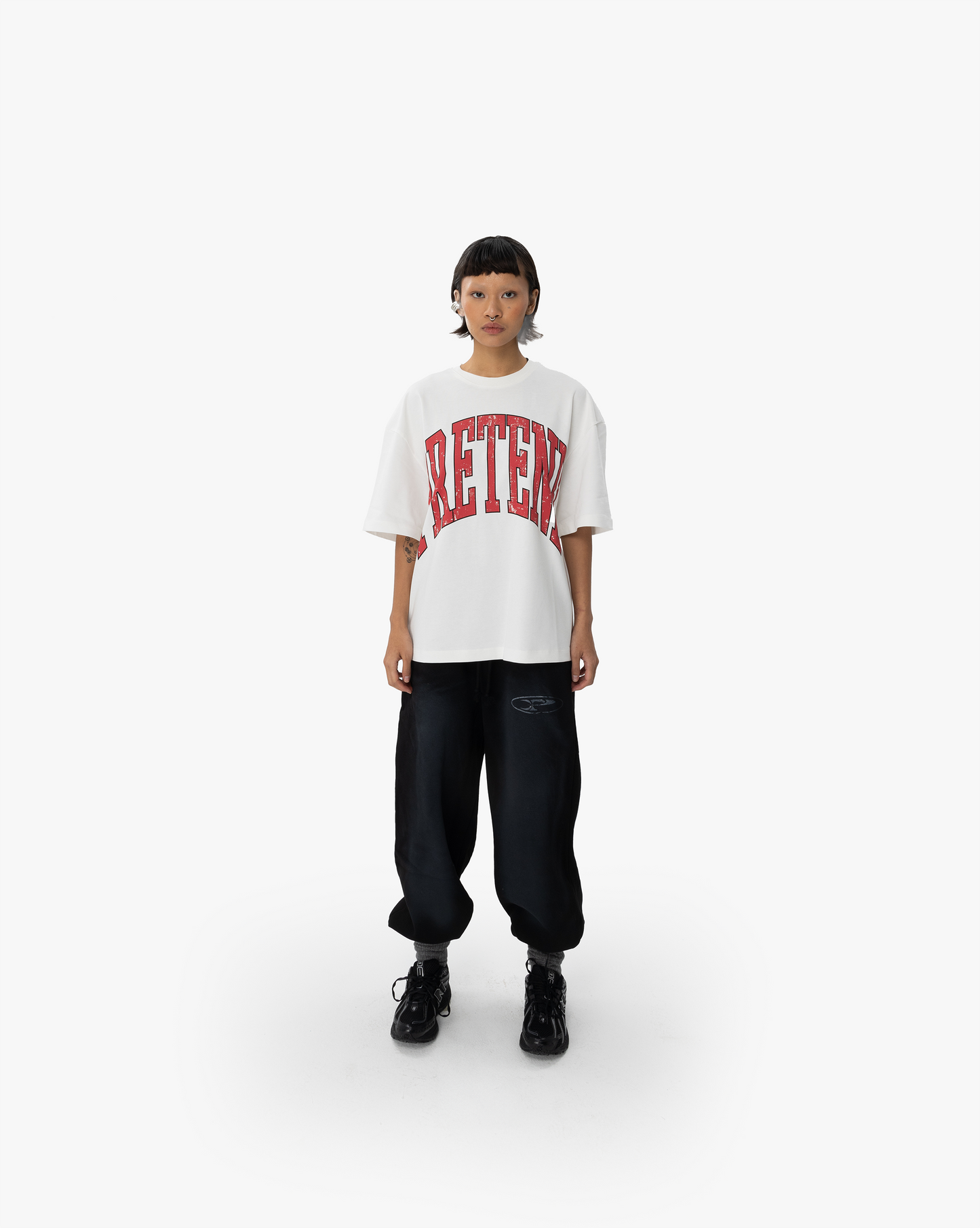 PRETEND COLLEGE TEE - WHITE