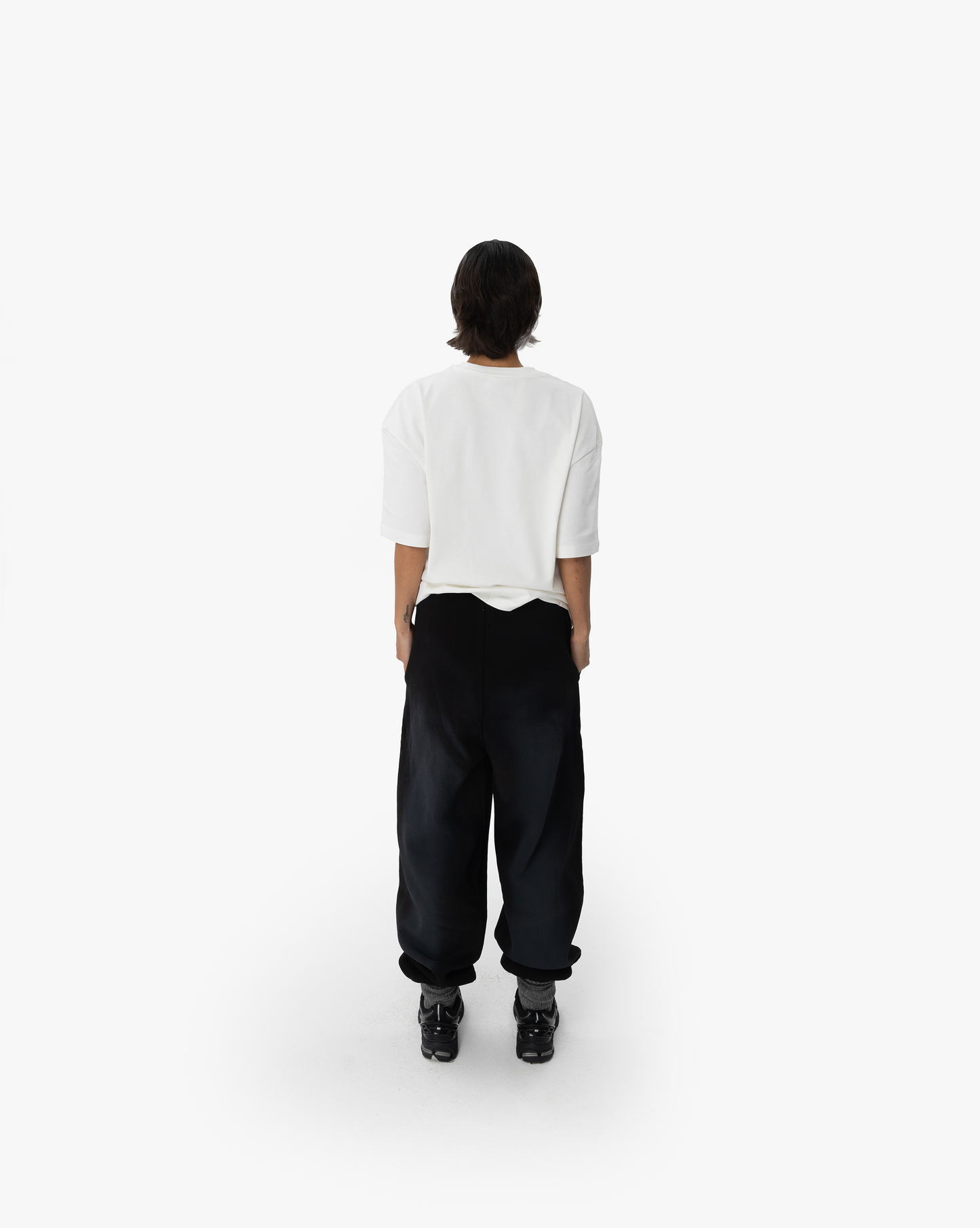 PRETEND COLLEGE TEE - WHITE
