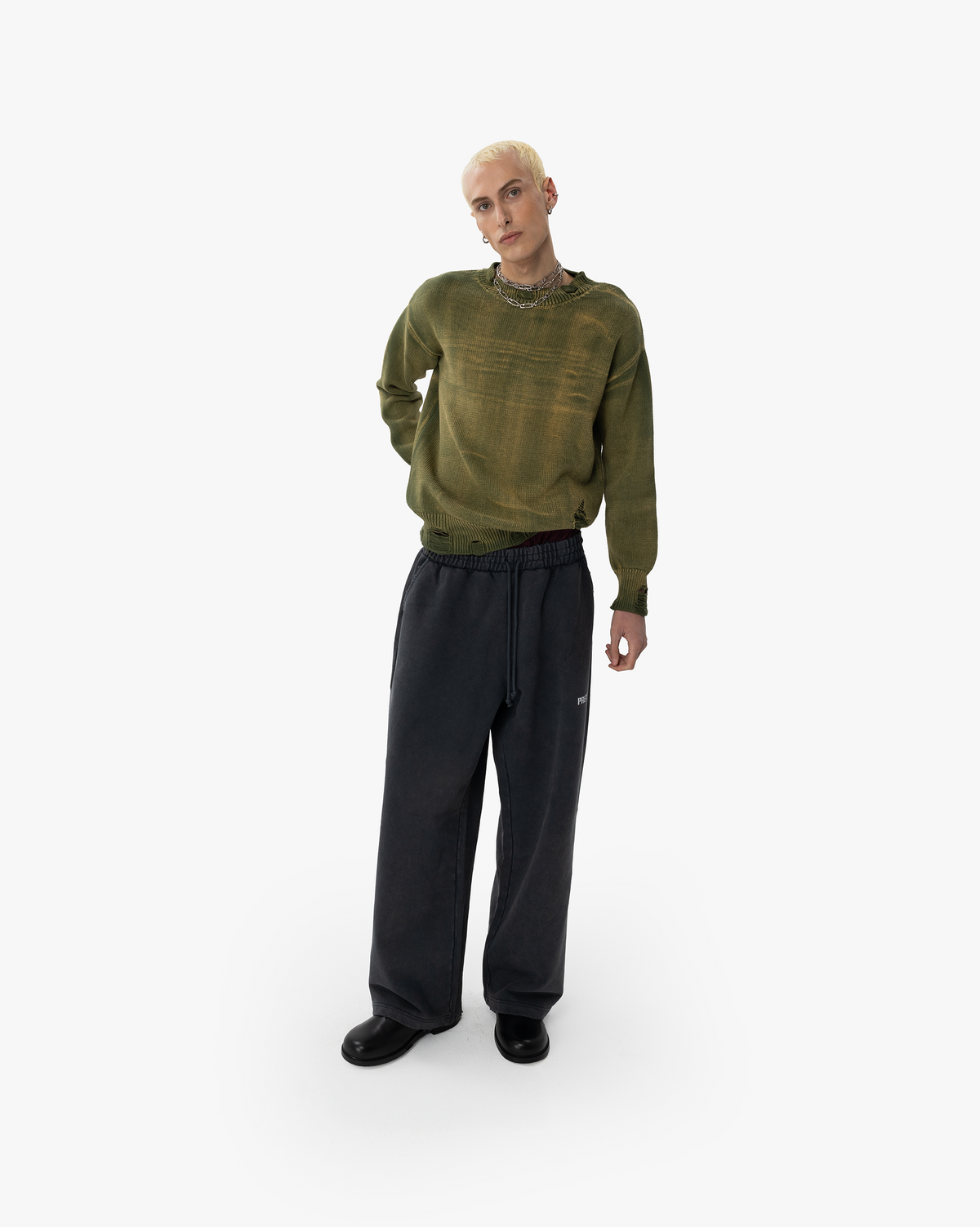 DISTRESSED-P KNITWEAR